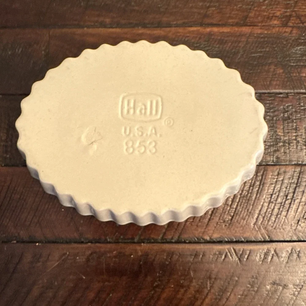 Hall China #853 Mini Oval Souffle Baking Dish Fluted Off White Flan Creme Brulee